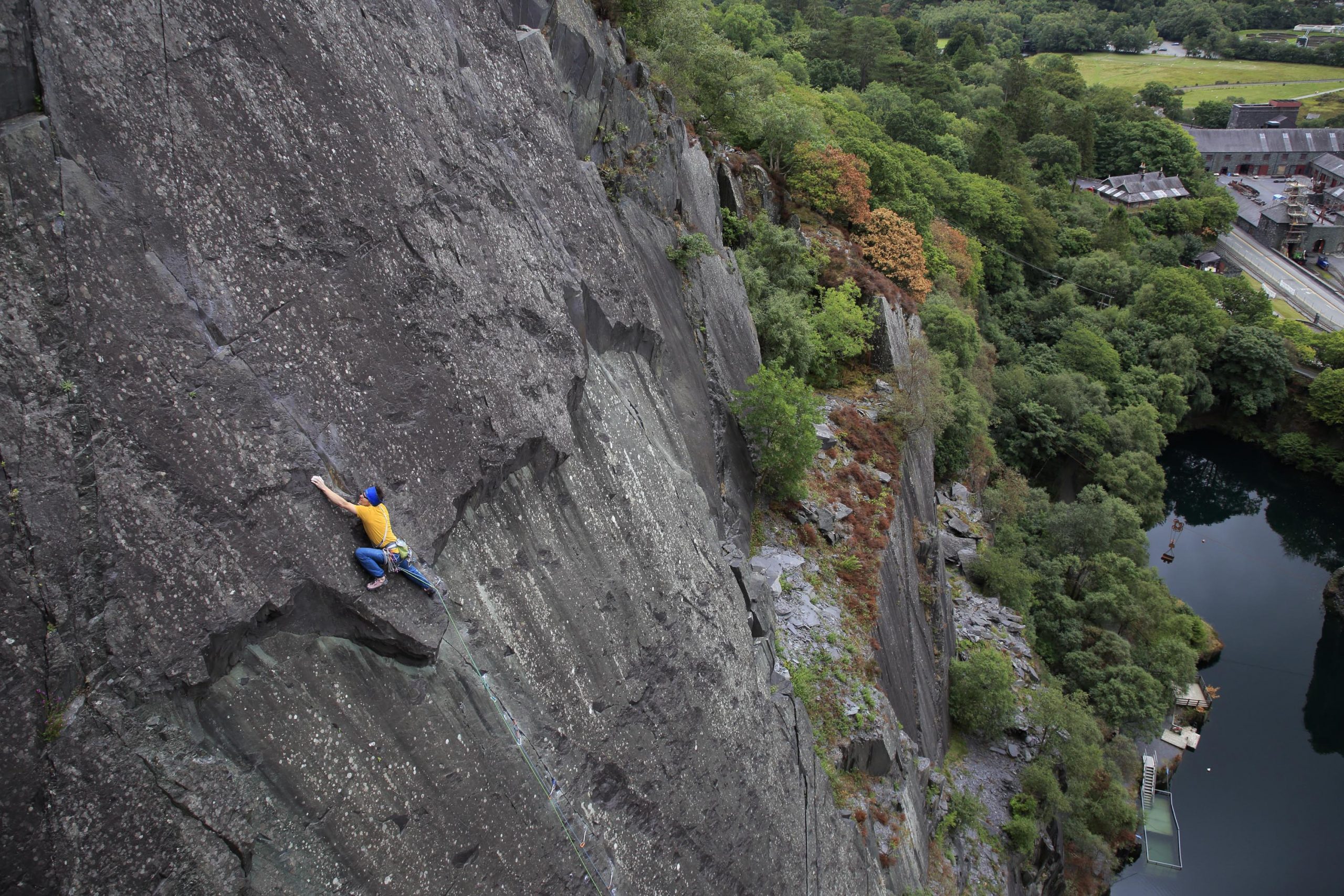 Climbing in the Llanberis Slate Quarries nativve